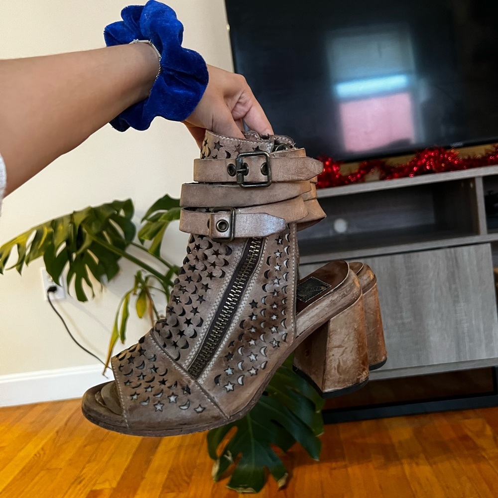 Freebird Teresa Open Toe Heel (FREE SHIPPING)